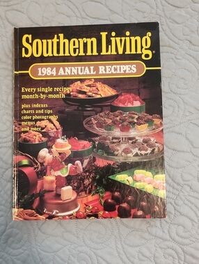 Southern Living 1984 Annual Recipes Cookbook - Yellow & Brown Cover